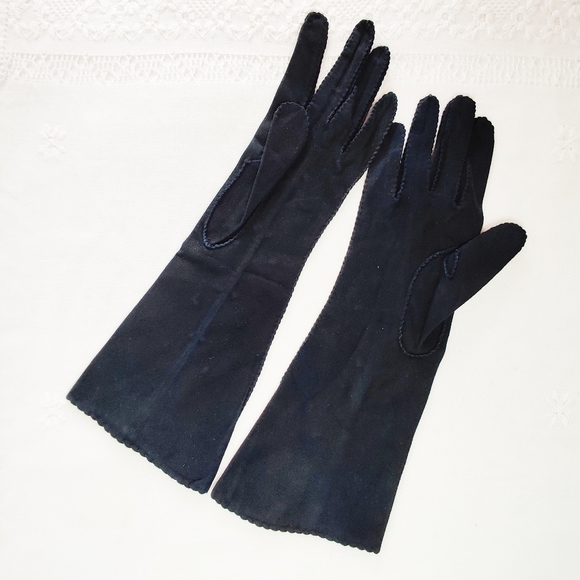 Designer Black Gloves Suede Leather, Detailed Design Stitch New Condition Vintag - Picture 2 of 10